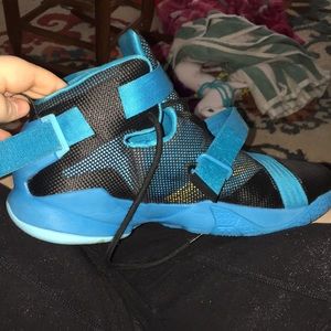 LeBron James Soldiers 9